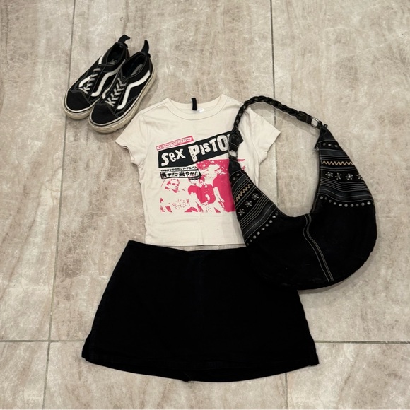 Sex Pistols Baby Tee from H&M - Picture 2 of 4